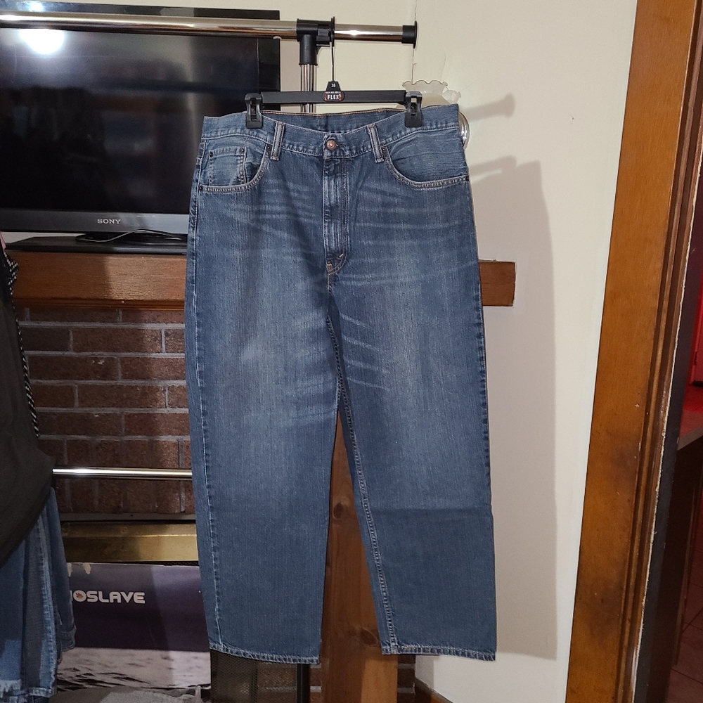 Levis 550 38x30 distressed like new